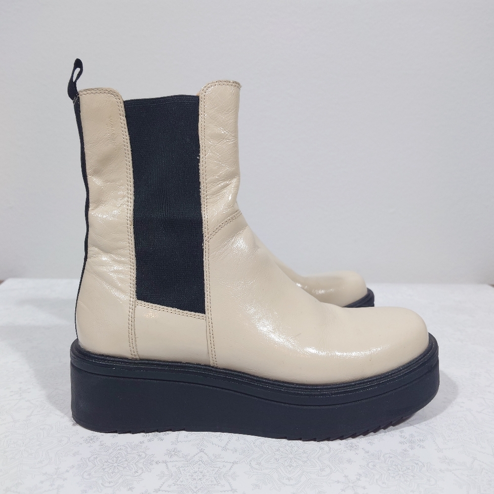 Vagabond Beige Platform Chelsea Boots EU 40 / US 9–9.5